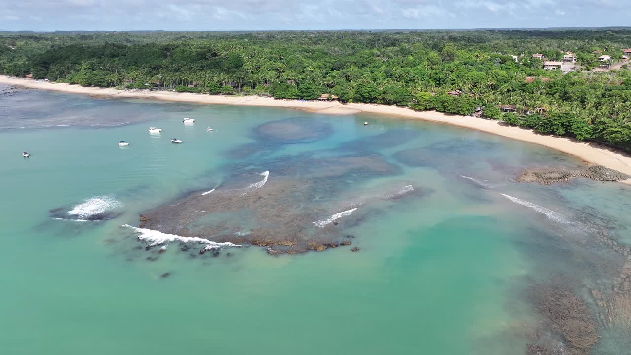 playa de espelho en el puerto seguro de bahía, brasil