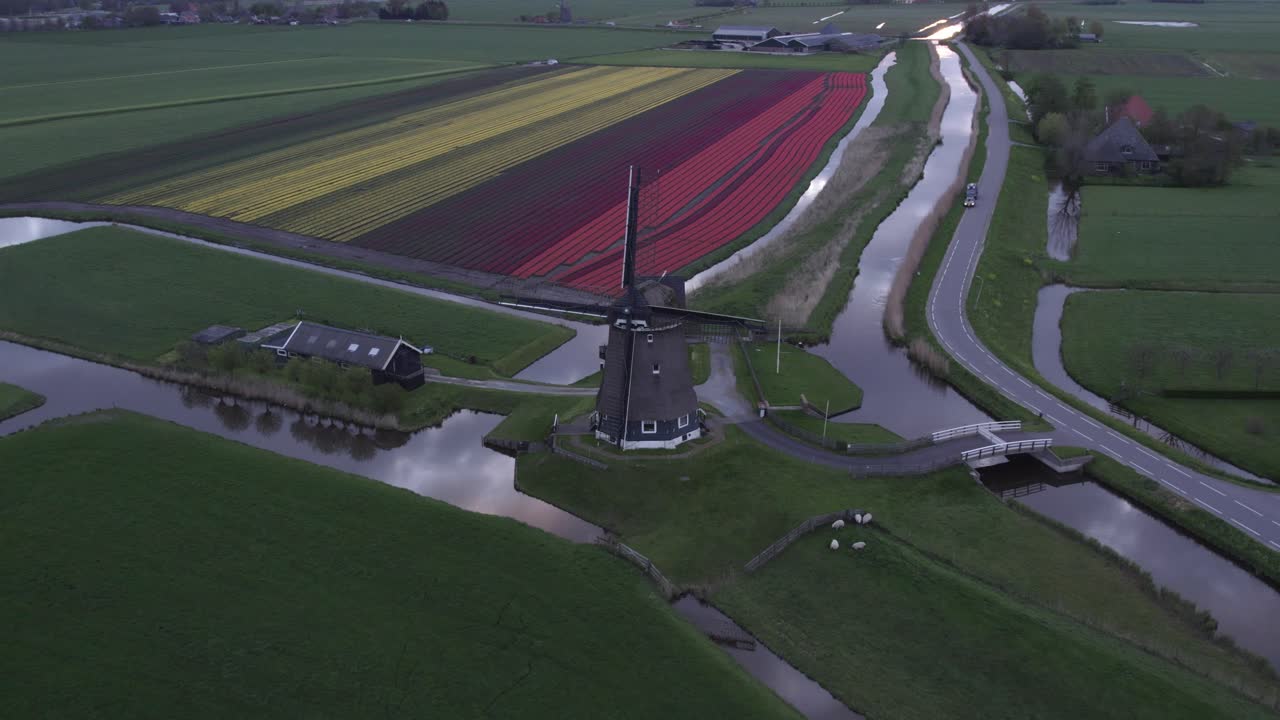 해가 뜨면  ⁇ 립 ⁇  근처의 네덜란드 풍차 veenhuizer obdam의 넓은  ⁇ , 항공