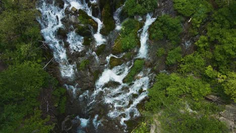 Rotierende-Luftaufnahme-Mit-Dolly-Von-Den-Lower-Roughlock-Falls-In-Spearfish,-South-Dakota