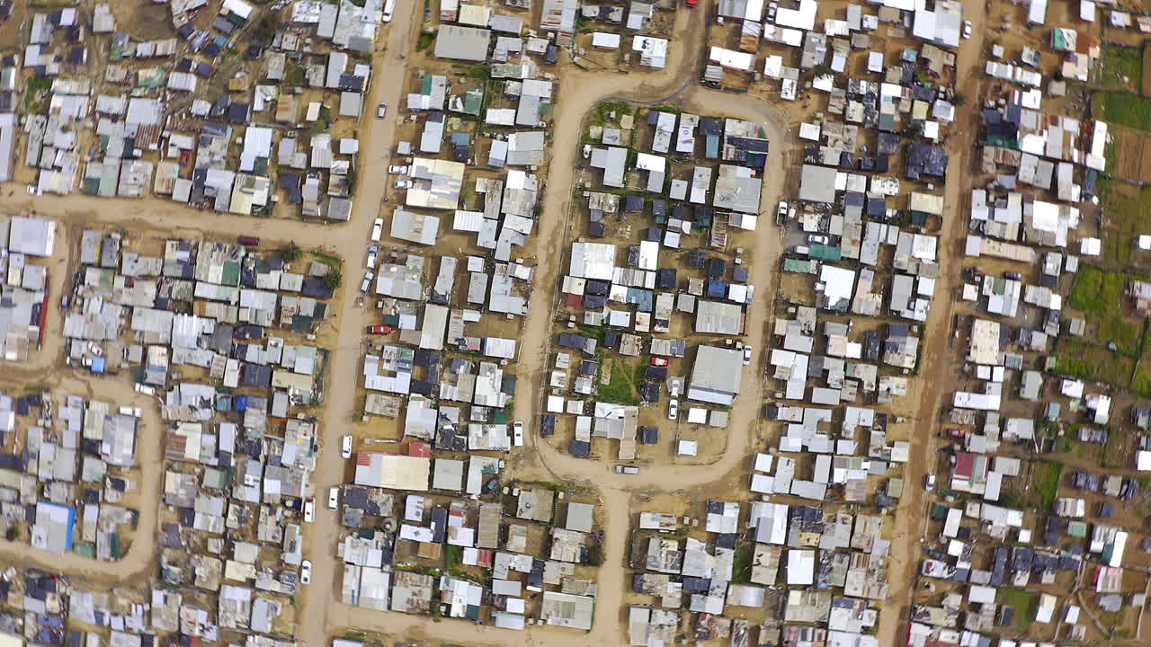 cada día es más abarrotado.