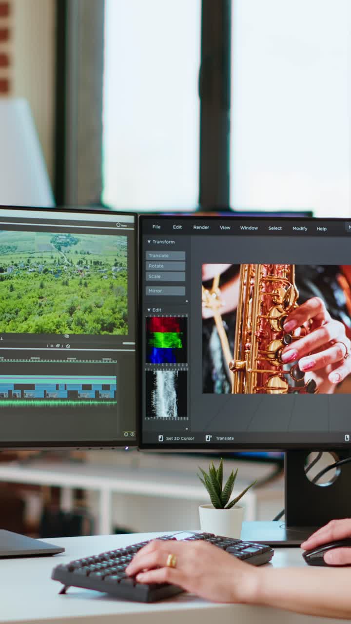 Video verticale: filmmaker asiatica indossa le cuffie e lavora alla produzione video
