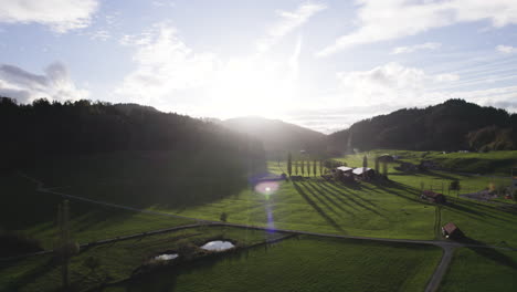 Eine-Schweizer-Landschaft-Während-Des-Sonnenuntergangs