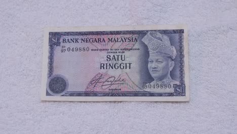 pieza única de la primera serie de malasia moneda histórica de 50 años billete coleccionable de malasia de un ringgit