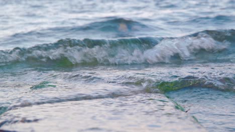 extrem-closeup-of-water-flow-on-a-rock