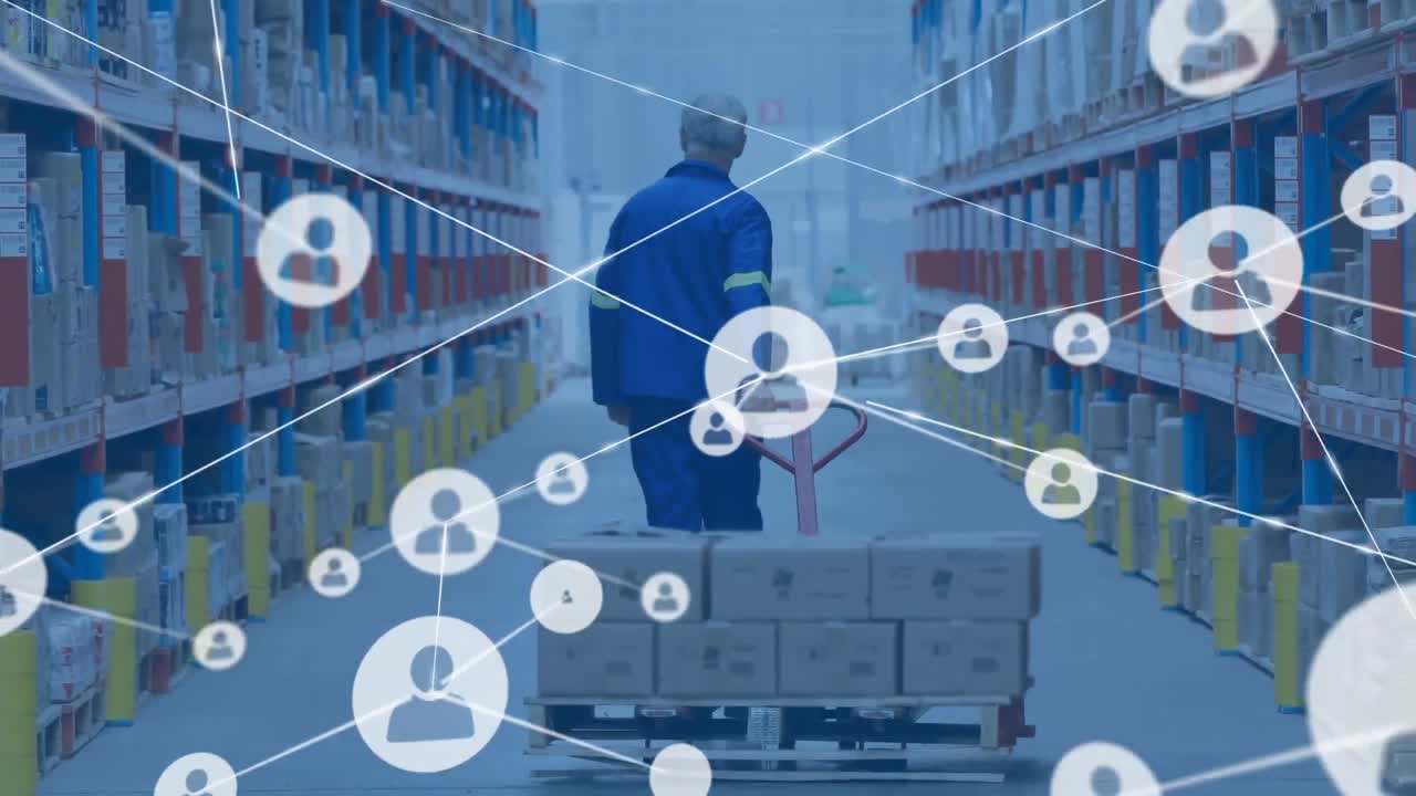 animación de la red de conexiones con iconos sobre el hombre que trabaja en el almacén