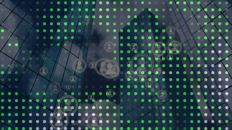 Animazione di una rete di connessioni con icone sopra una città
