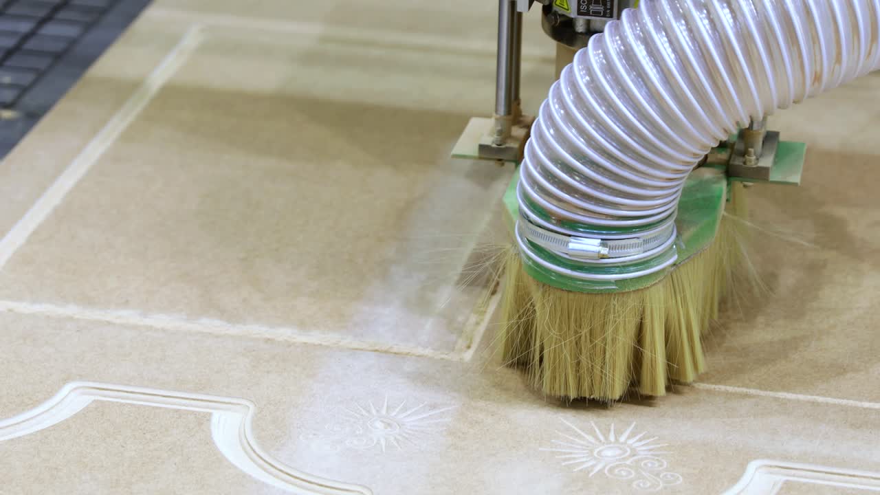 cnc 목재 가공 목재 가공 기계, 산업의 현대 기술.