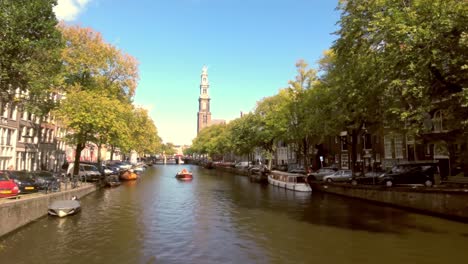 Timelaspe-of-Amsterdam-canal-Prinsengracht,-Prince-of-Orange