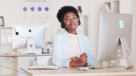 A-confident-lady-working-in-sales-at-a-call-centre