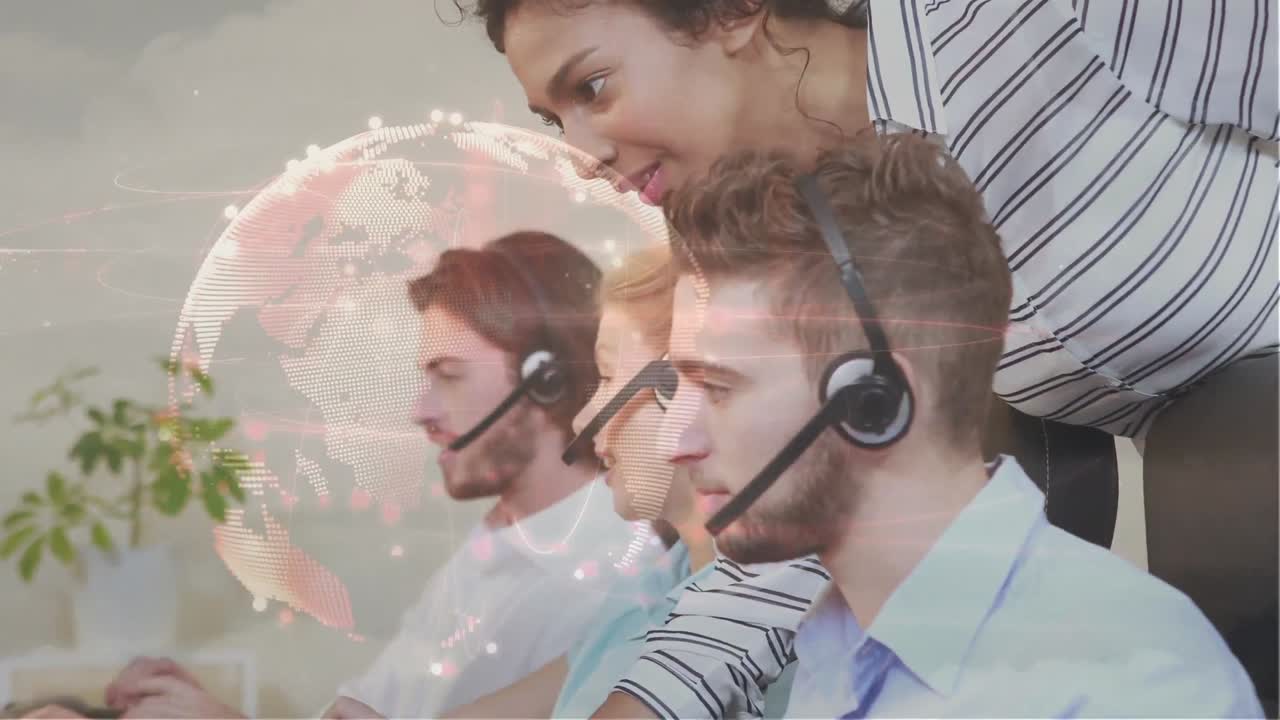 Animação de globo sobre profissionais de negócios usando headsets