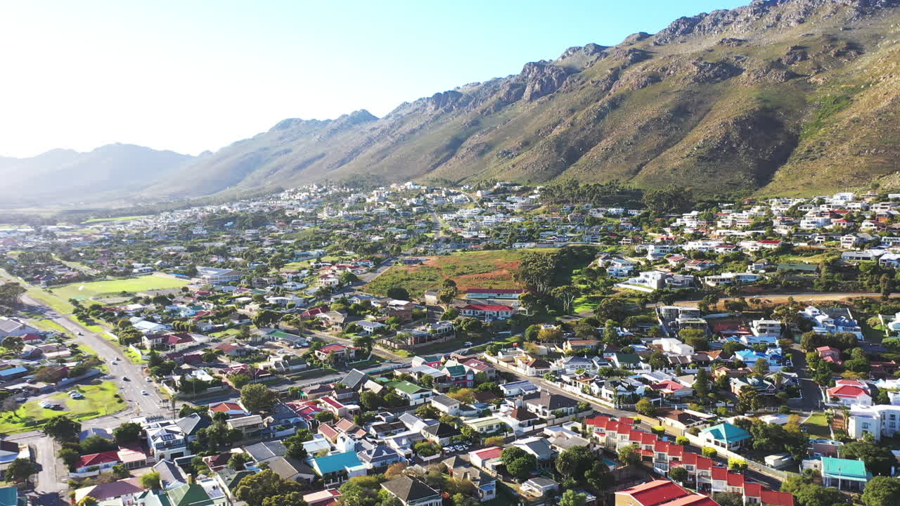 이 마을의 보석을 보세요.