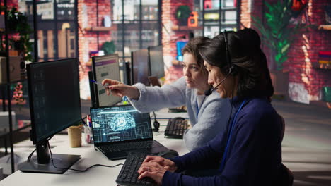 call center manager supervising work done by agent helping customers
