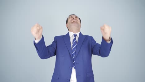 el hombre de negocios se regocija.