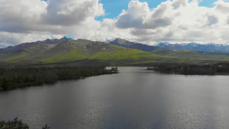 4K-Drone-Video-of-Mountains-around-Otto-Lake-near-Healy,-Alaska-on-Sunny-Summer-Day