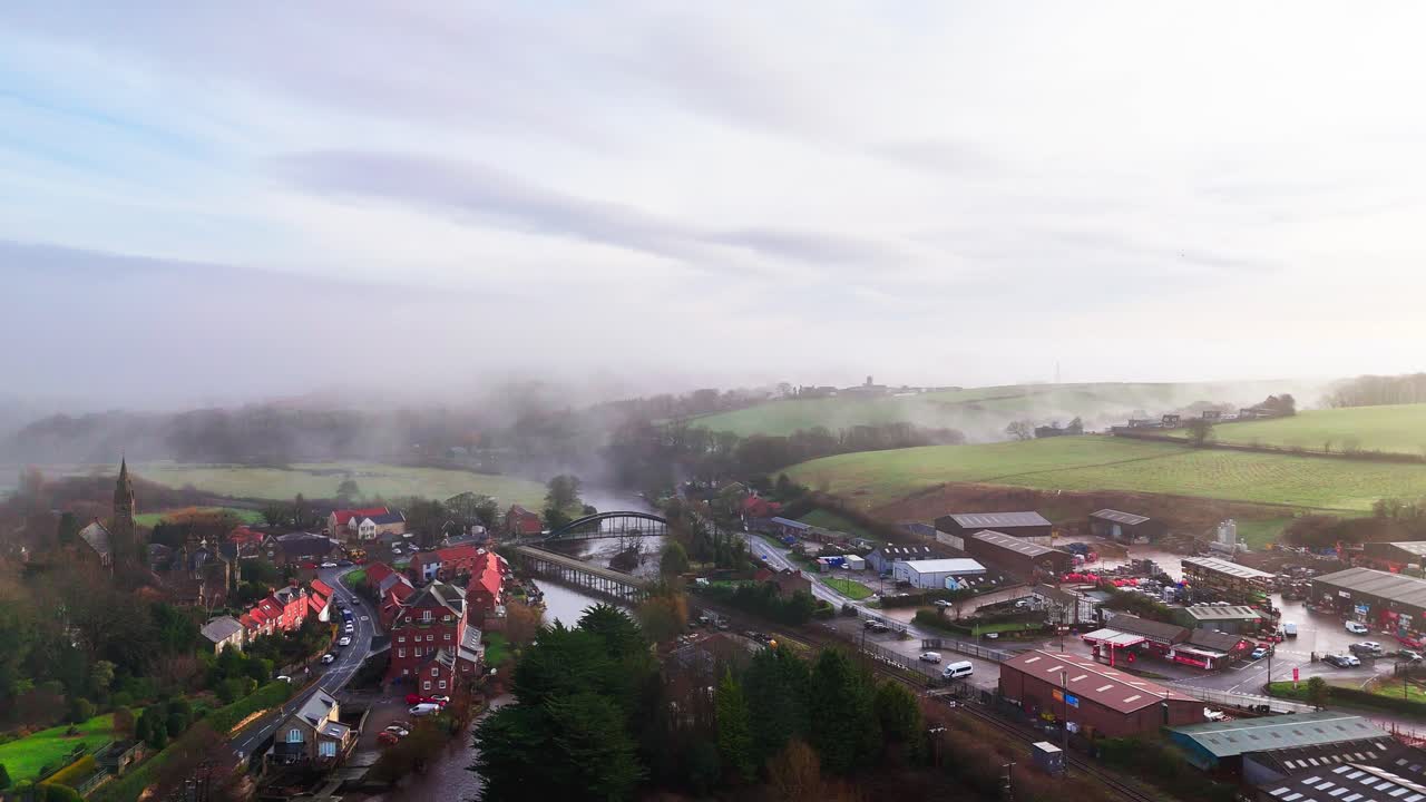 ruswarp es un bonito pueblo que se encuentra en el pintoresco valle de esk, a sólo una milla al sur de whitby