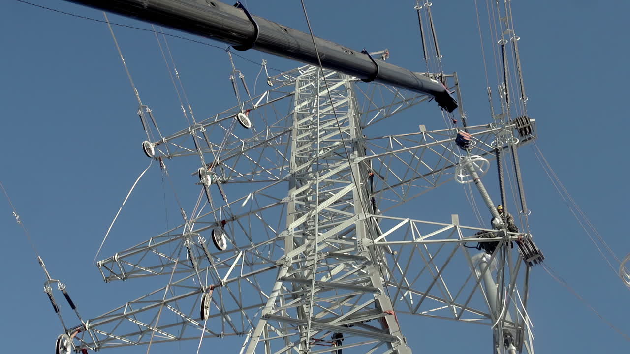 снимки высоковольтной электрической башни