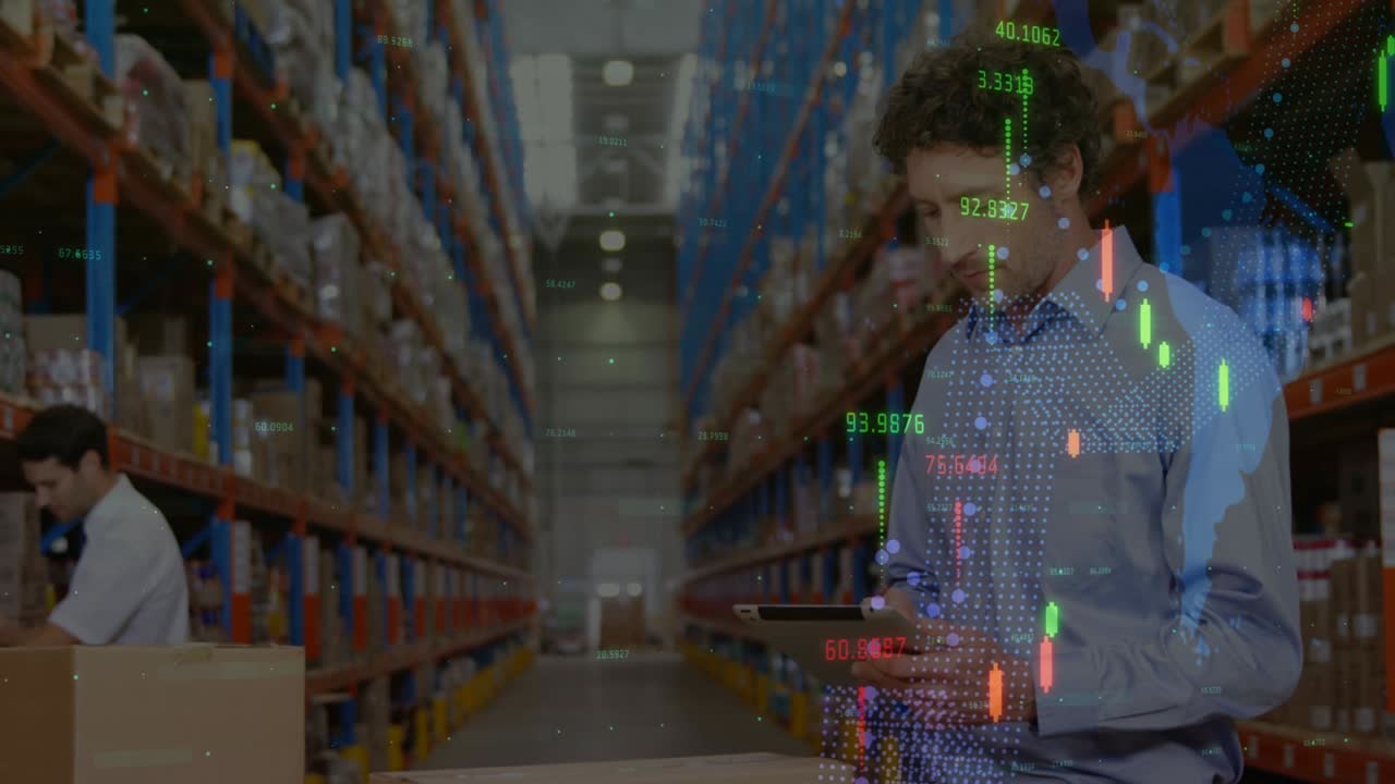 animación del procesamiento de datos financieros sobre diversas personas de negocios en el almacén
