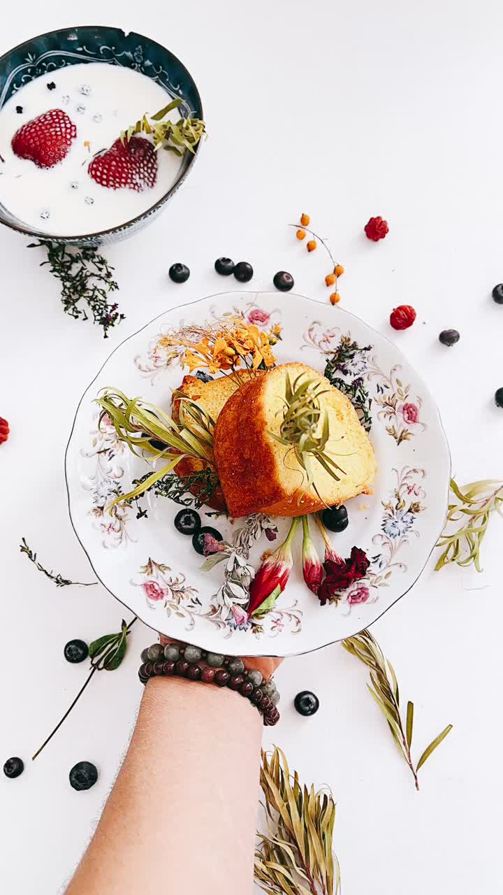 Elegant Lemon Cake with Berries