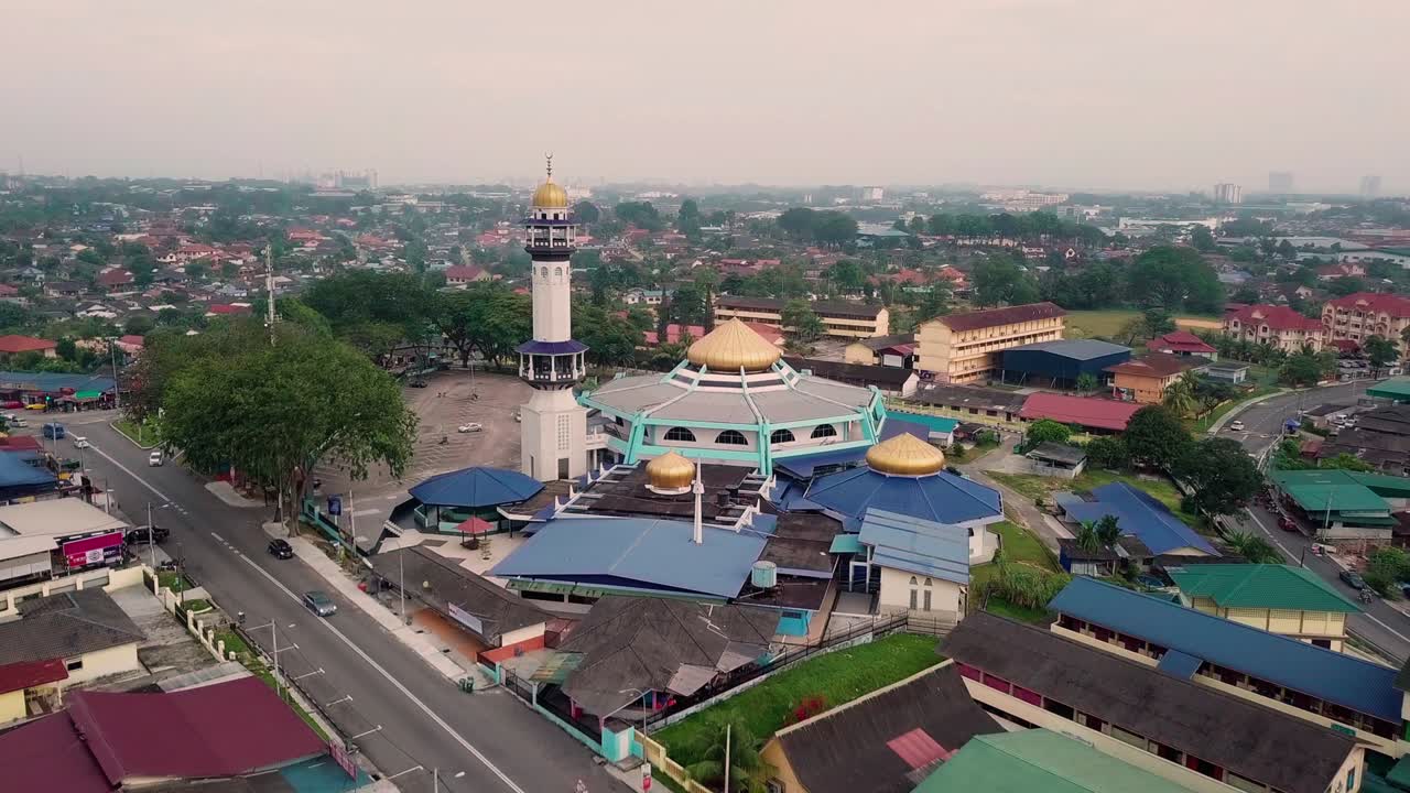 Moskeijan ilmakuva Johor Bahrussa, Malesiassa.