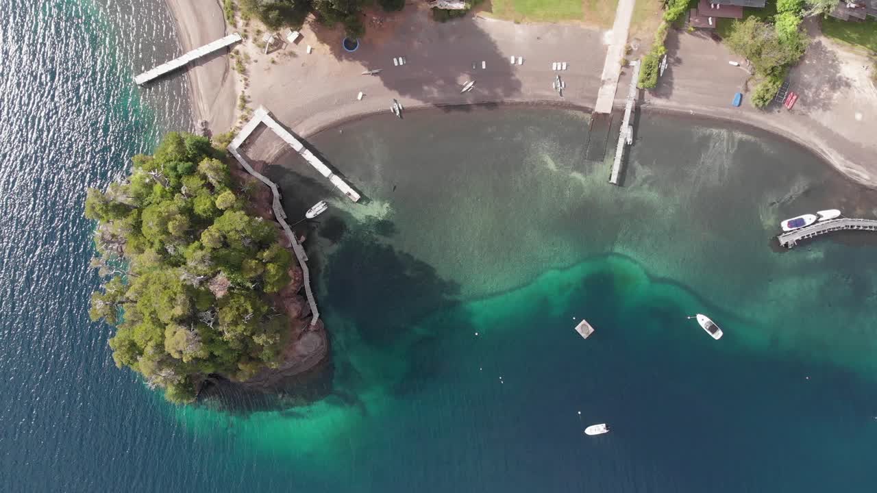 nahuel huapi 호수, patagonia에서 보호, 맑은 베이의 공중