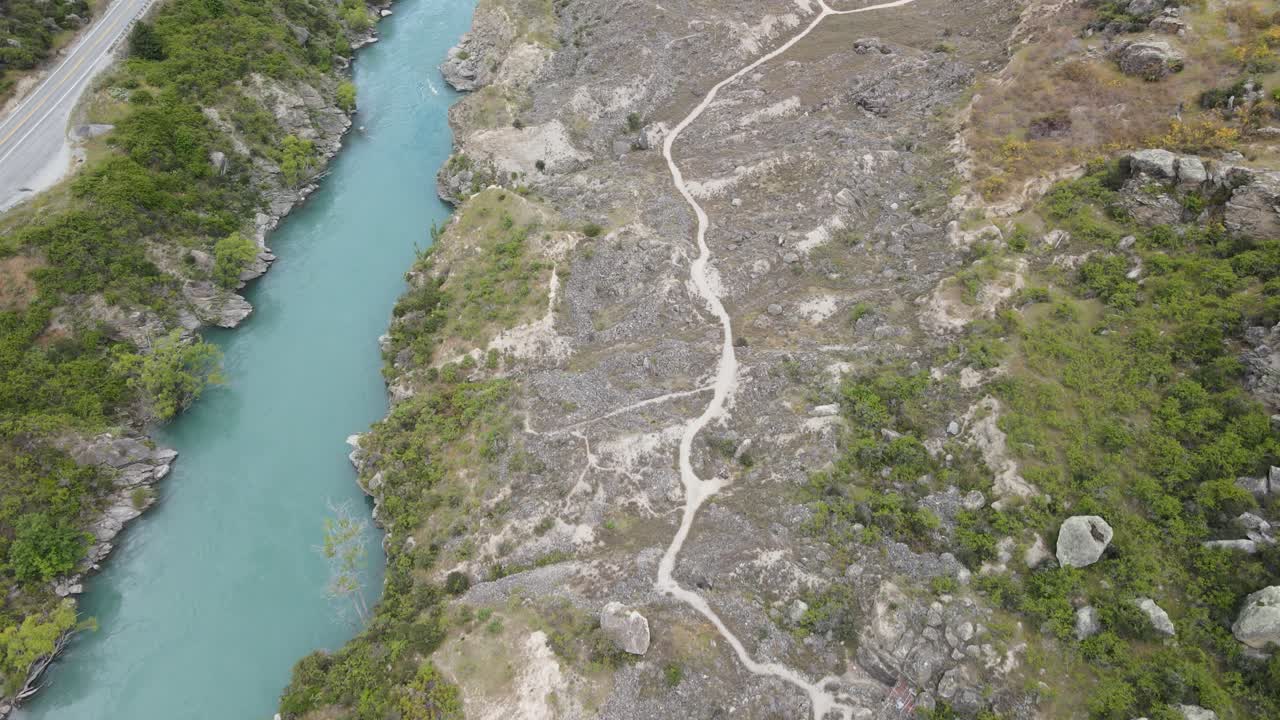 histórica ciudad minera de oro en el impresionante valle de awarua, otago, nueva zelanda