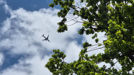 Luftfahrtkatastrophe-Mit-Einem-Abstürzenden-Flugzeug