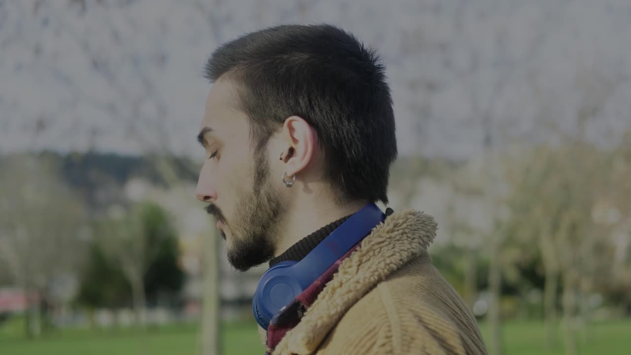 마스크를 쓰고 있는 근접 십대