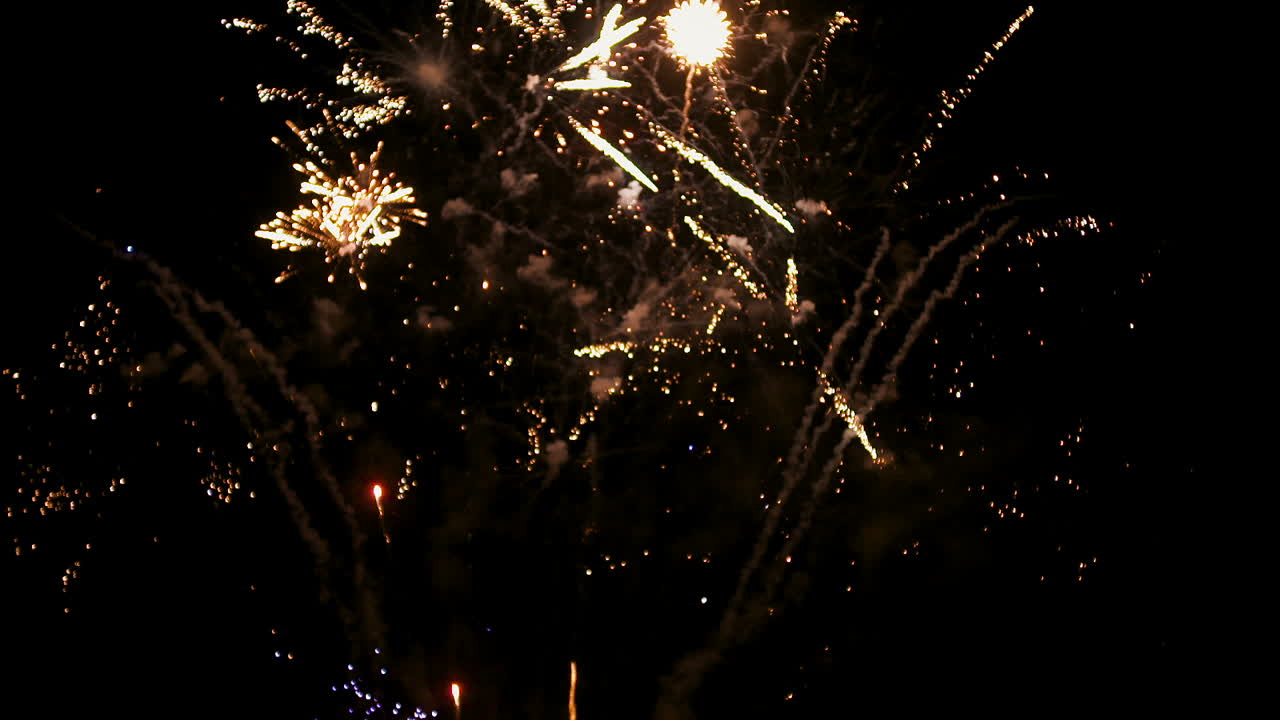 espectáculo de fuegos artificiales de año nuevo 1