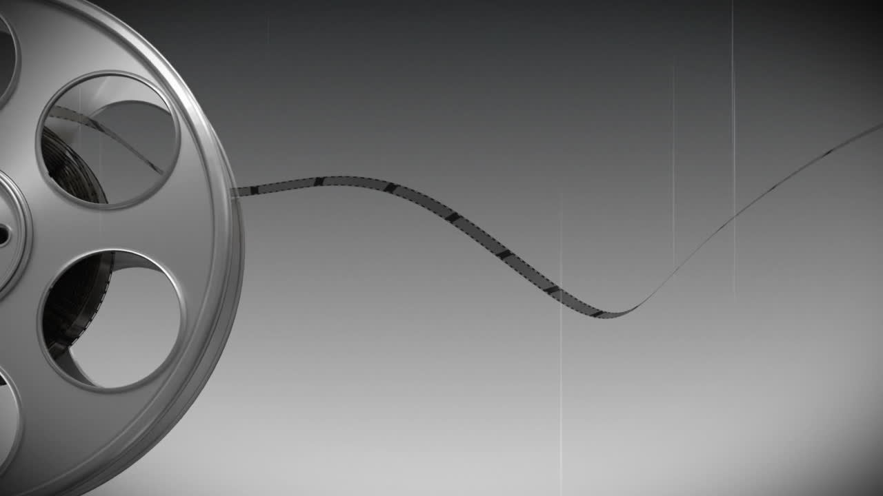 кинокатушка на черно-белом фоне 4