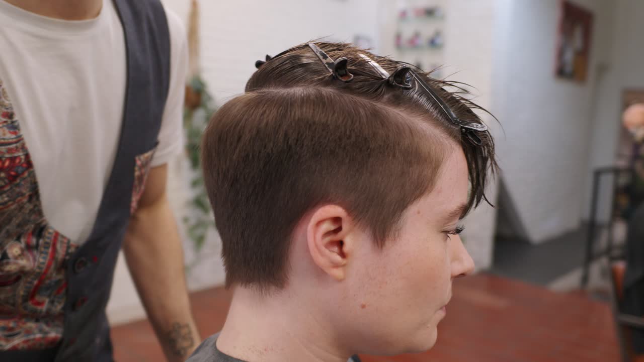 Haircut in a hair salon