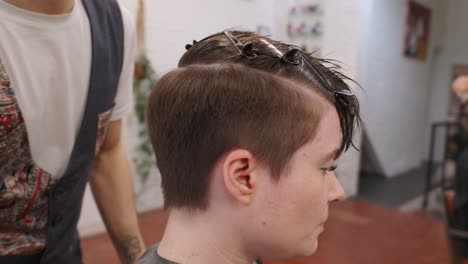 haircut in a hair salon