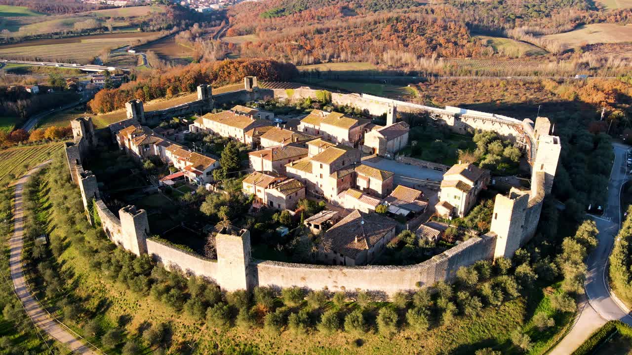 vista aérea de monteriggioni