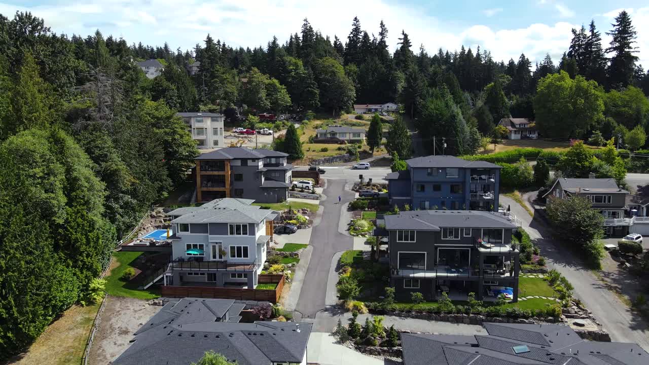 Beautiful Bellevue coastal splendor of northwest Washington&rsquo;s exclusive neighborhood