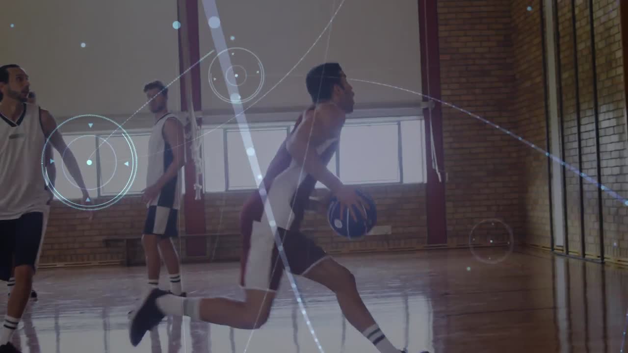 animación de redes de conexiones en un grupo de diversos jugadores de baloncesto en el gimnasio