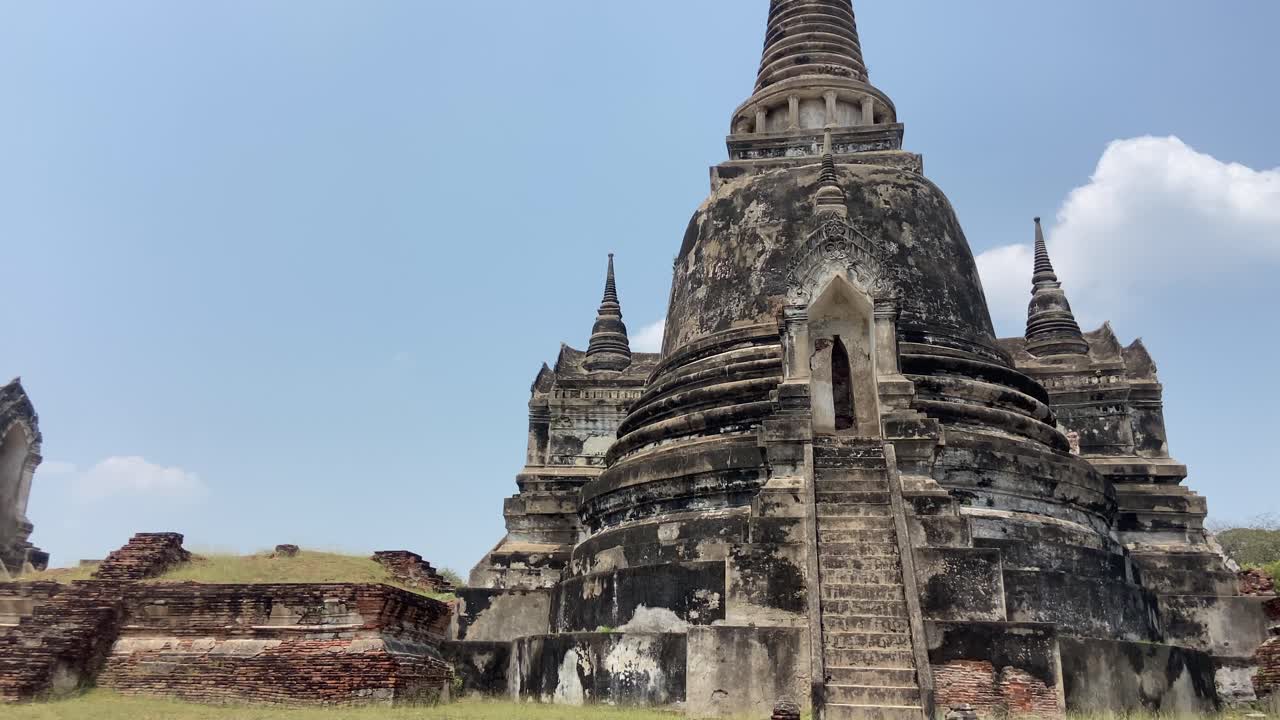 estupas del antiguo templo de wat phra si sanphet en ayutthaya