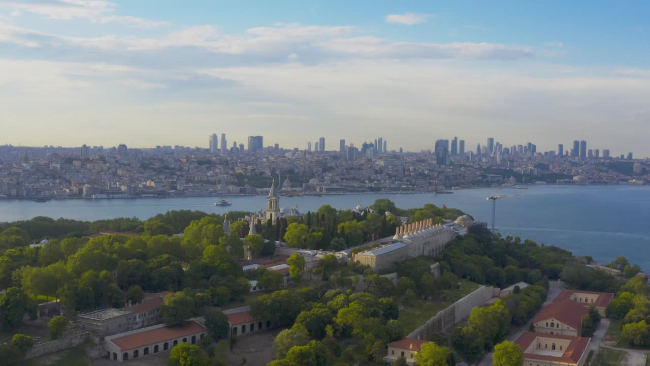 ciudad de estambul bósforo y el palacio de topkapı vista aérea