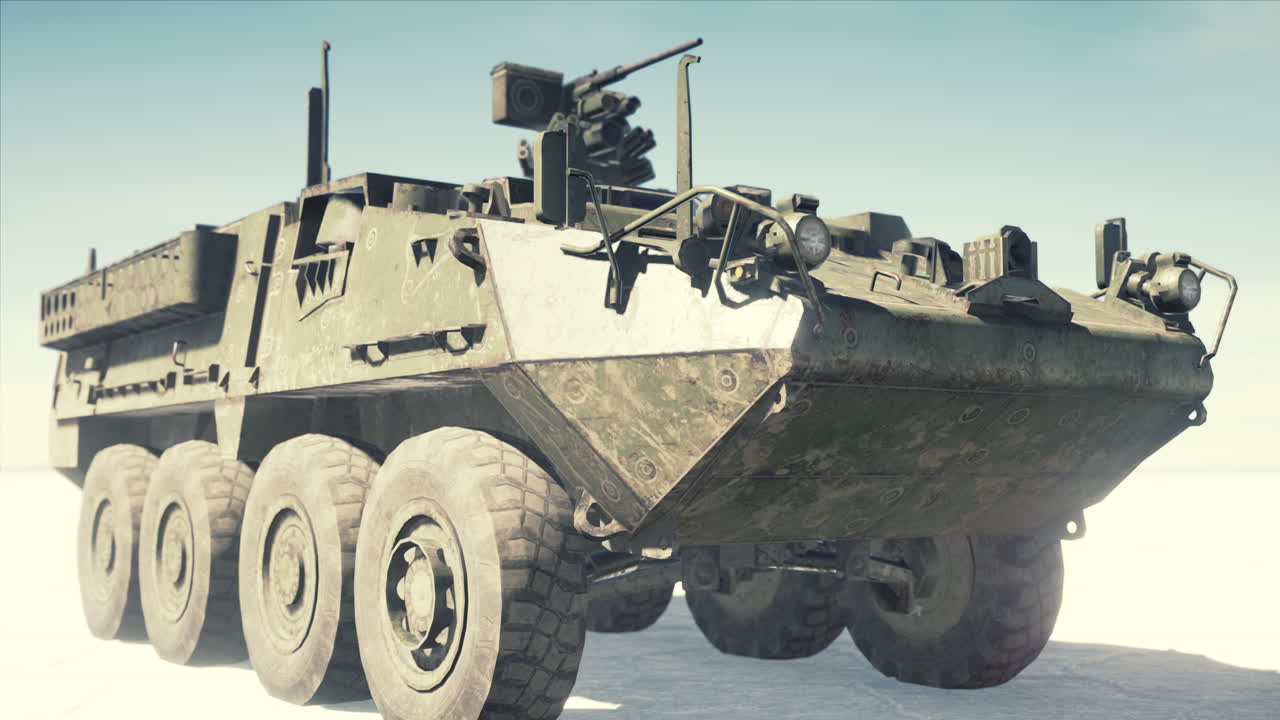 военный танк в белой пустыне