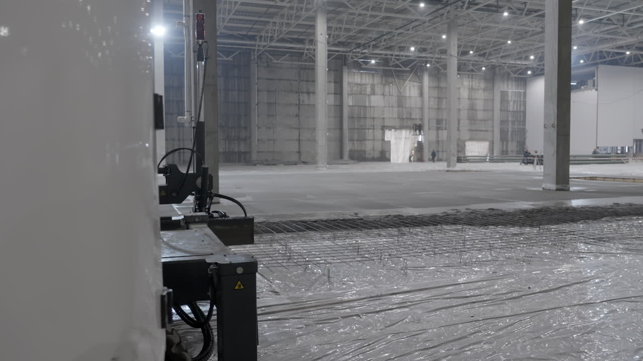 창고 건설: 콘크리트 부어