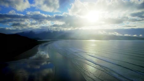 Cloudy-sky-over-calm-sea-4k