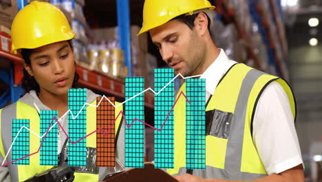 animación del procesamiento de datos financieros sobre diversas personas que trabajan en el almacén
