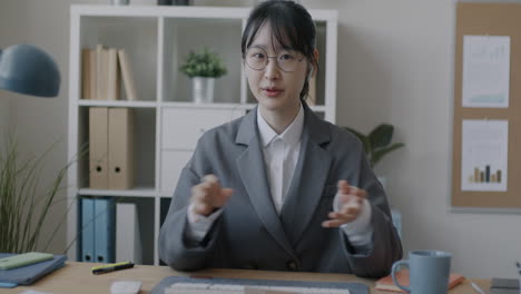 teenager giving online presentation