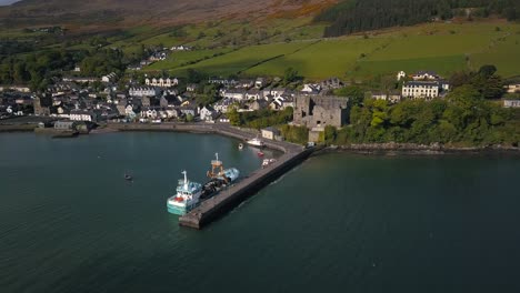 vista aérea de carlingford lough forma parte de la frontera entre irlanda del norte al norte y la república de irlanda al sur