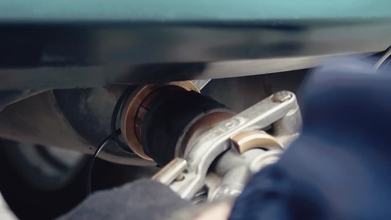 reabastecimiento de combustible del coche con gas 1