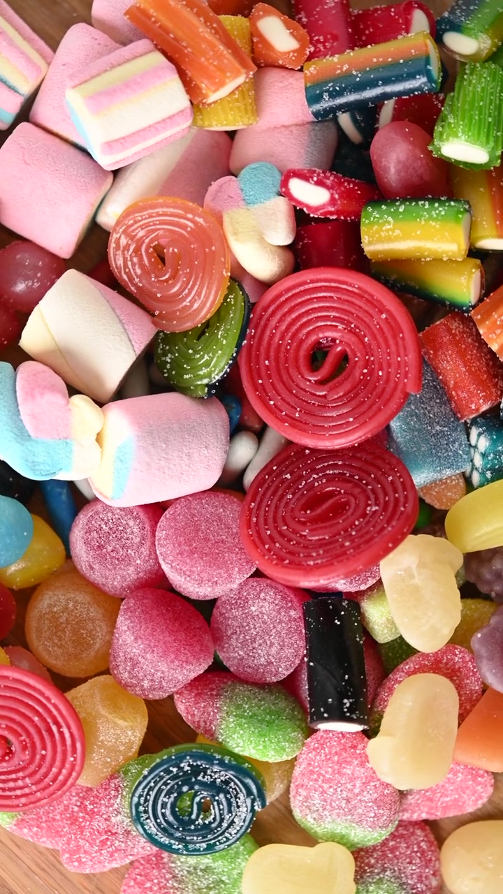 Fondo de un colorido surtido de caramelos.