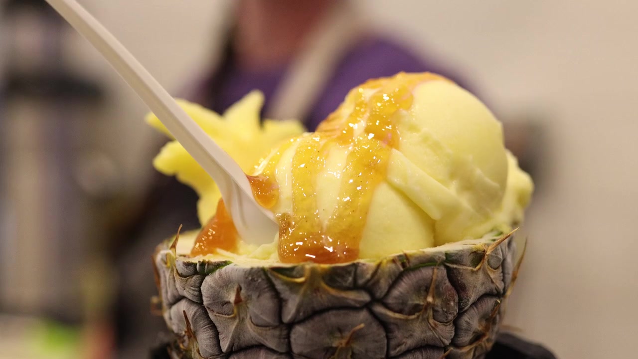 Gelato all'ananas; Dessert popolare servito alle Hawaii.