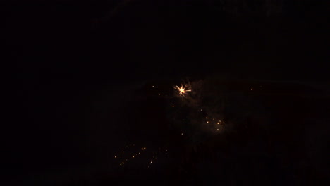 fuegos artificiales en la víspera de año nuevo 2020-2021