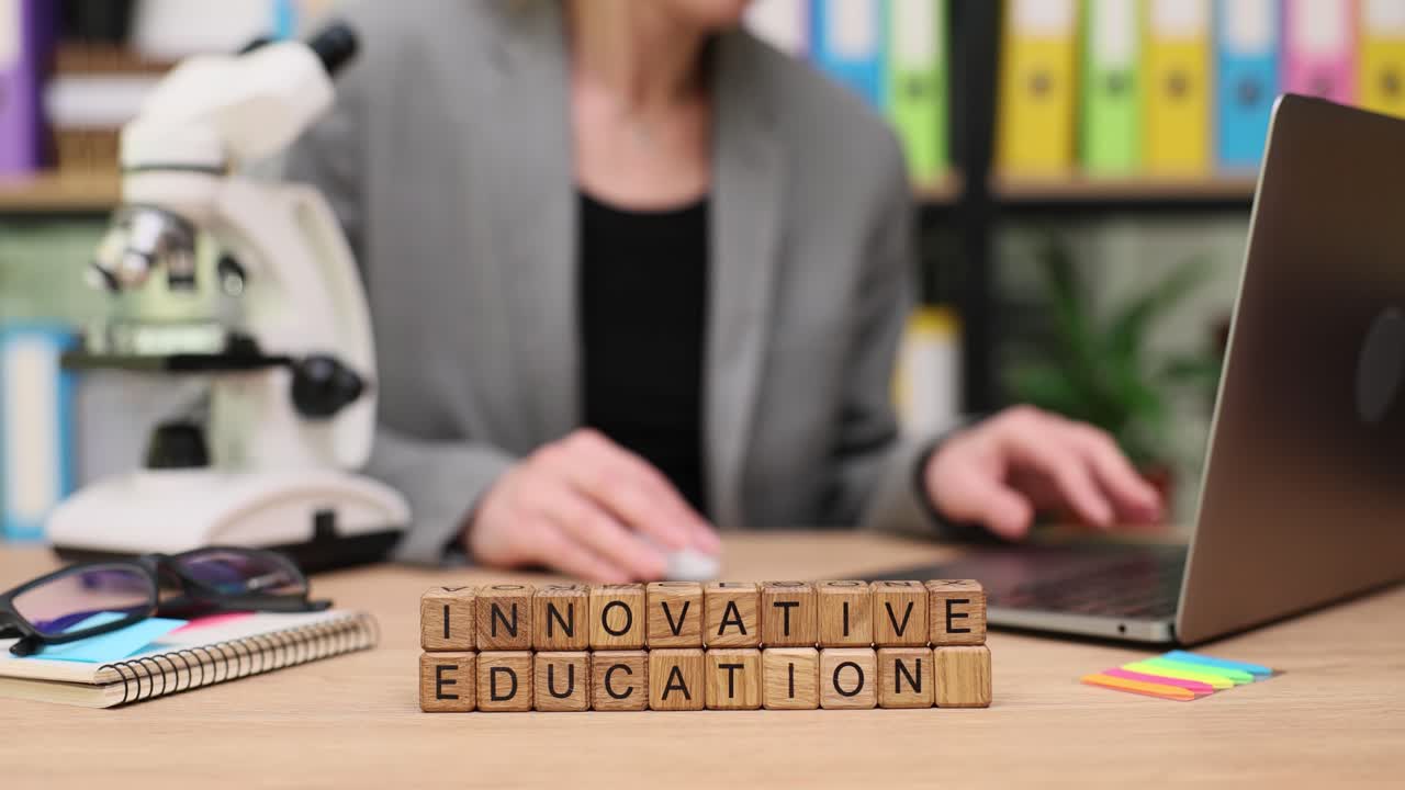 Innovative education concept in the workplace