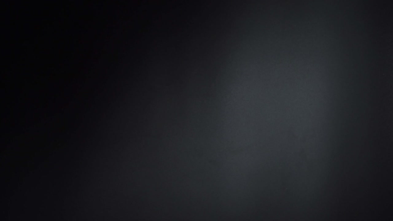 표면 오른쪽 복사 공간에 배치된 평평한 복고풍 카메라