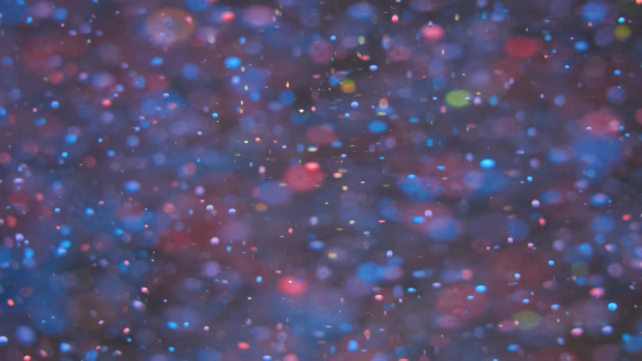 느린 움직임 밝은 색상 거품 오일 아름다운 페인트 우주 색상 움직이는 다채로운 클로즈업 아크릴 페인트 환상적인 표면 추상적인 다채로운 페인트 변형 구조 다채로운 거품