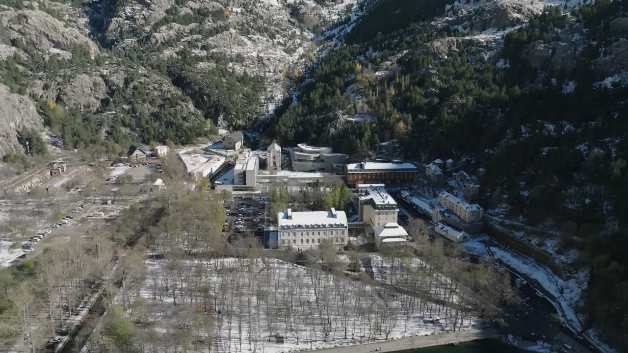 숨겨진 마을의 놀라운 촬영